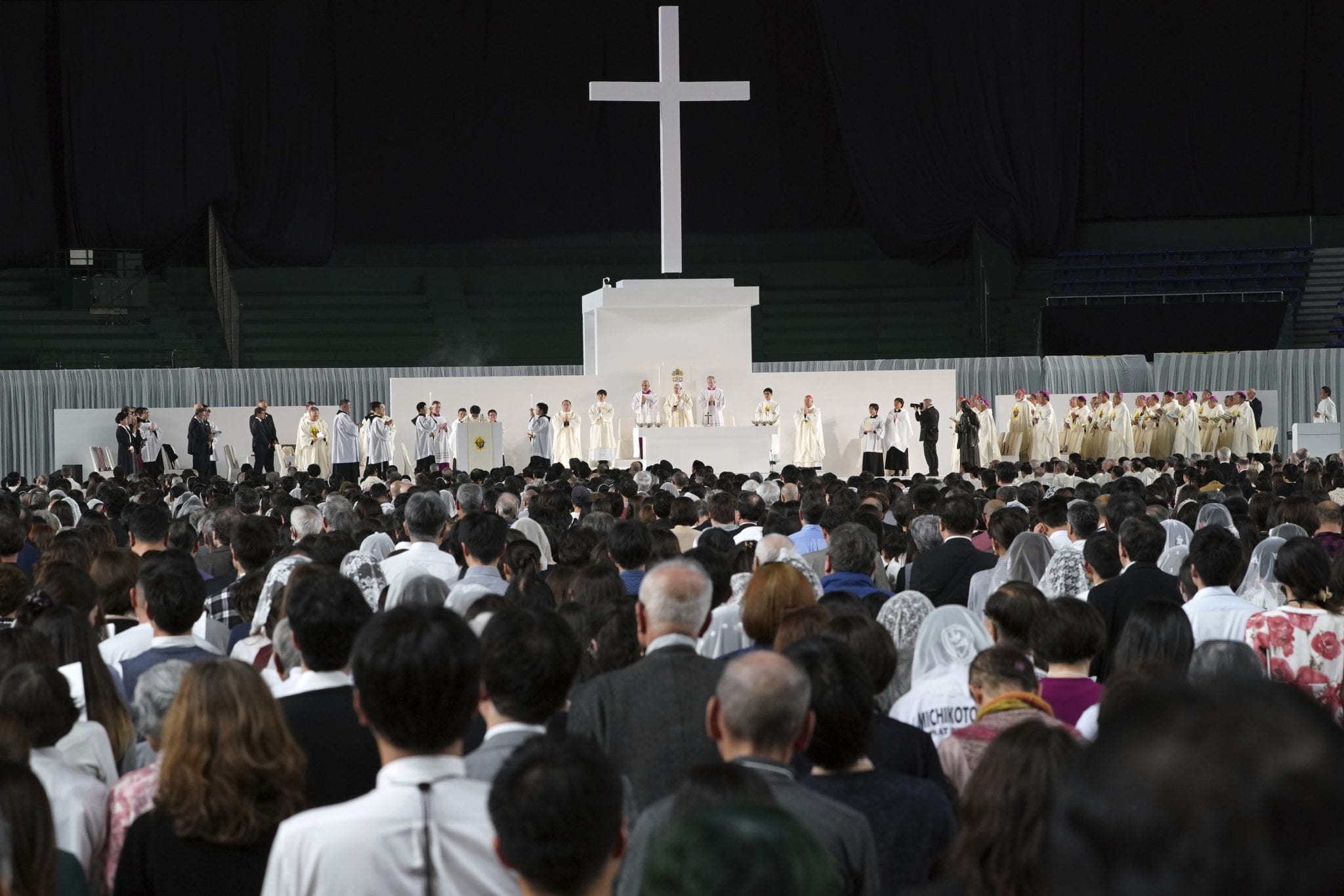 Japanese boxer formerly on death row attends pope’s Mass