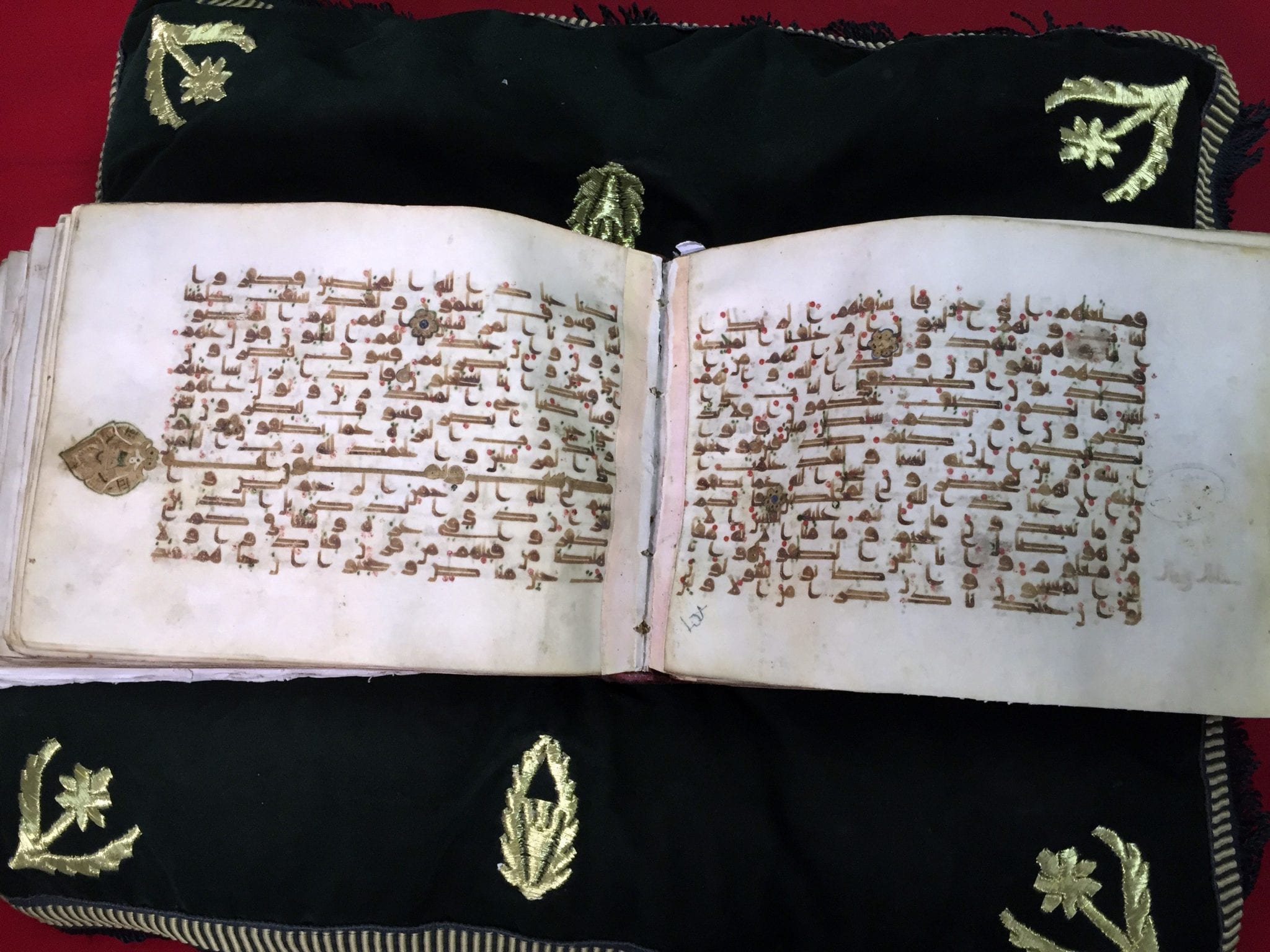 Muslims who desecrated statue ordered to memorize Quran verses about Mary