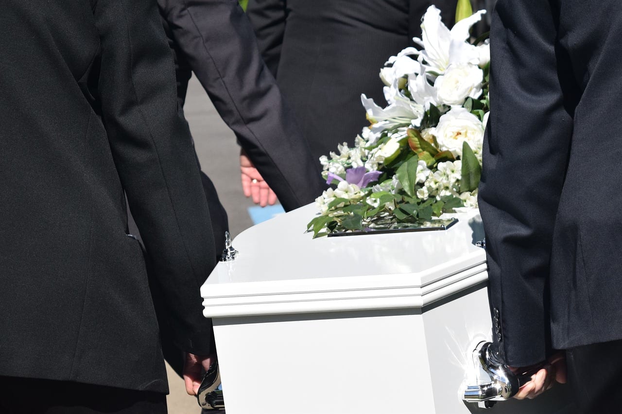 Michigan woman sues over priest who criticized son’s death
