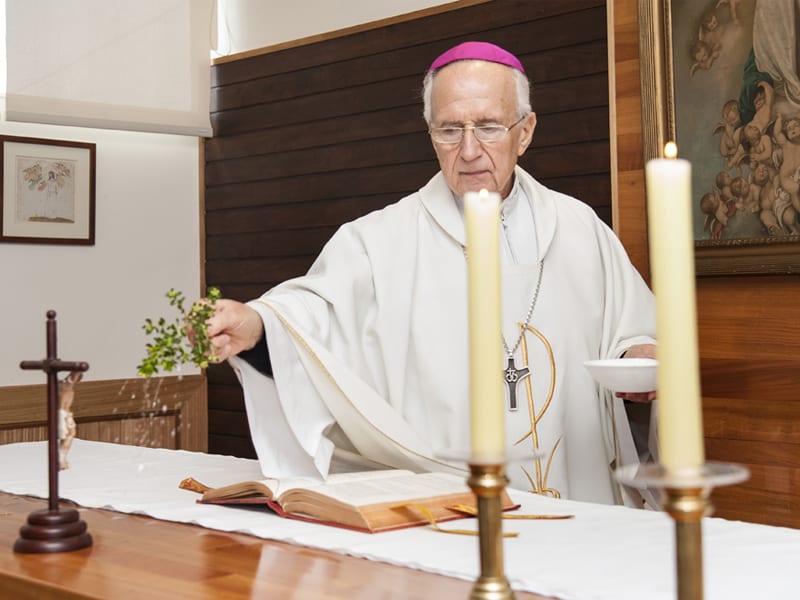 Chile bishop subpoenaed by prosecutors denies covering up abuse