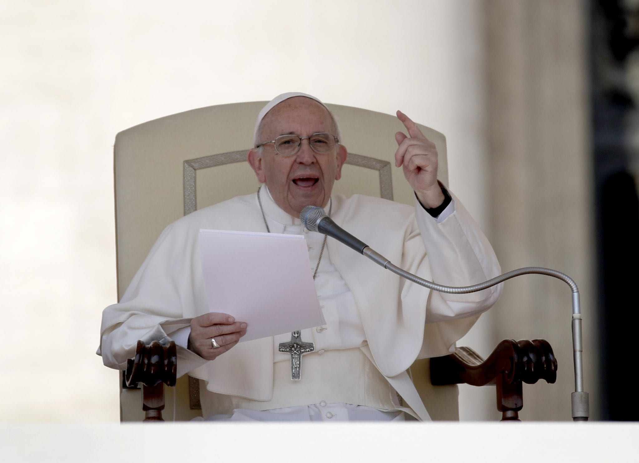 Pope Francis condemns ‘unacceptable carnage’ in Syria