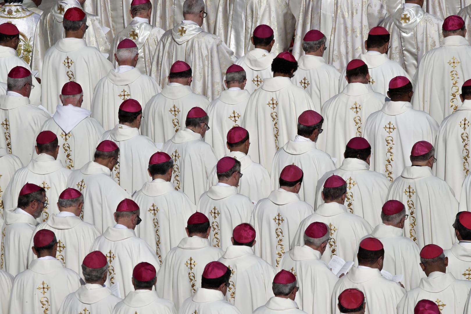 Amazon synod reports support, dissent on married priests and women deacons