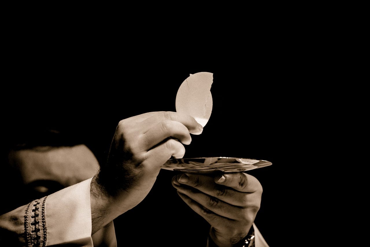 ‘Service’ at heart of priestly mission in the Church