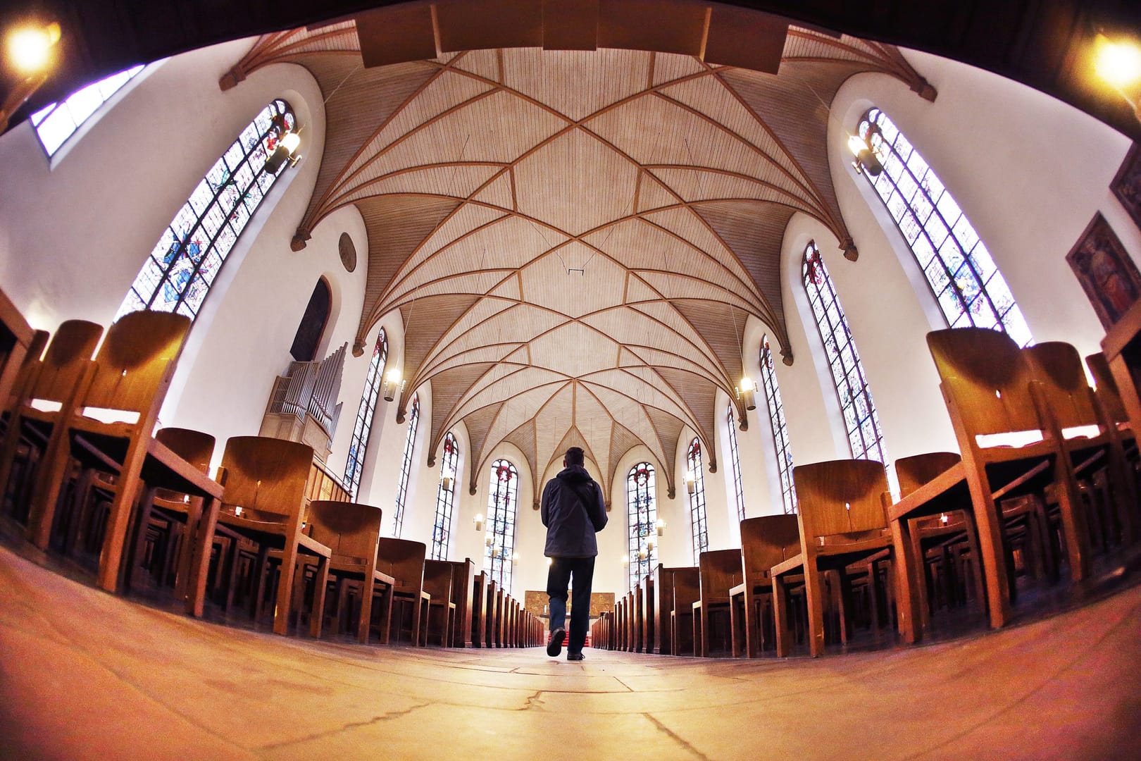 German churches to see sharp drop in membership by 2060