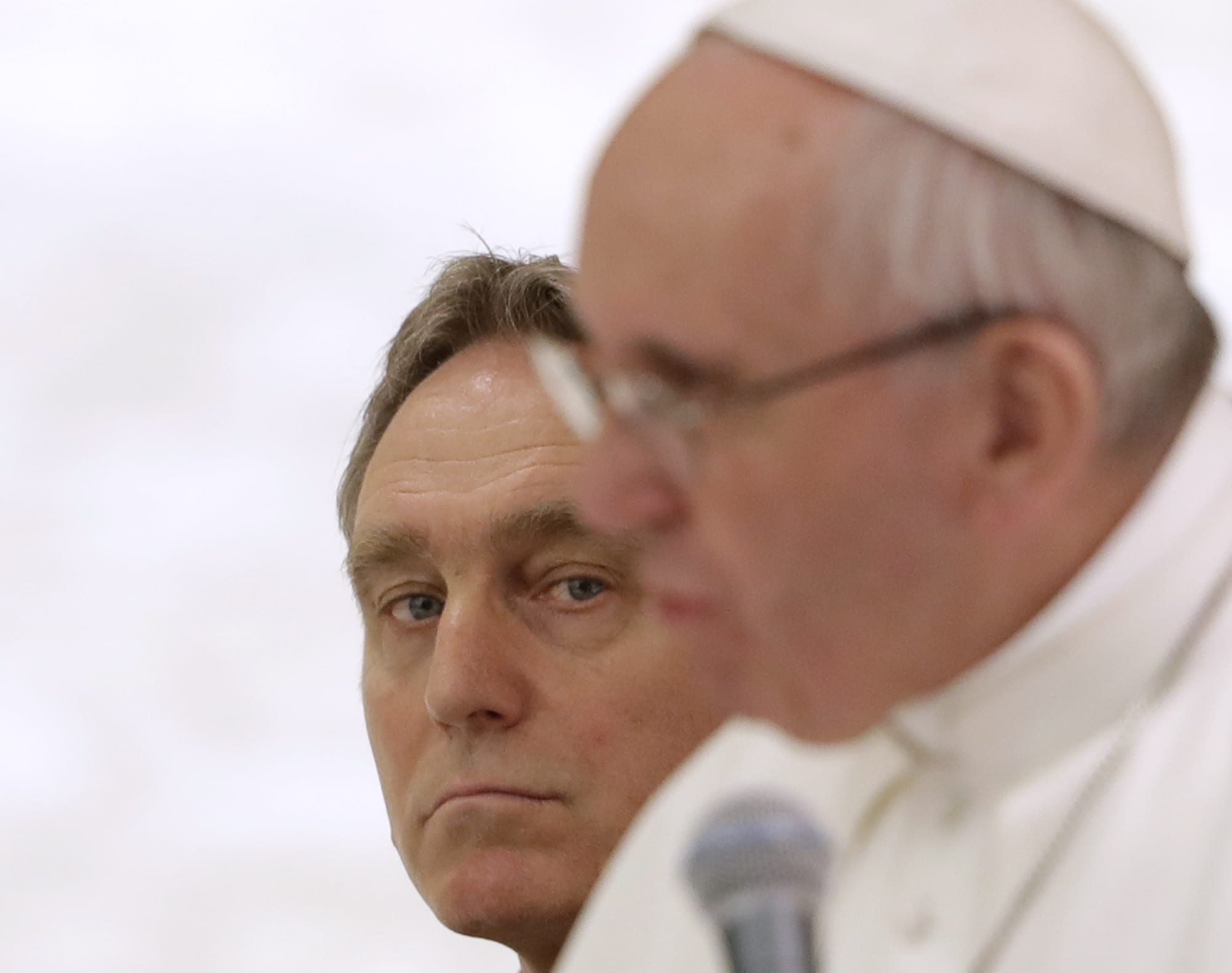 Benedict XVI’s personal secretary defends the former pontiff’s inner circle