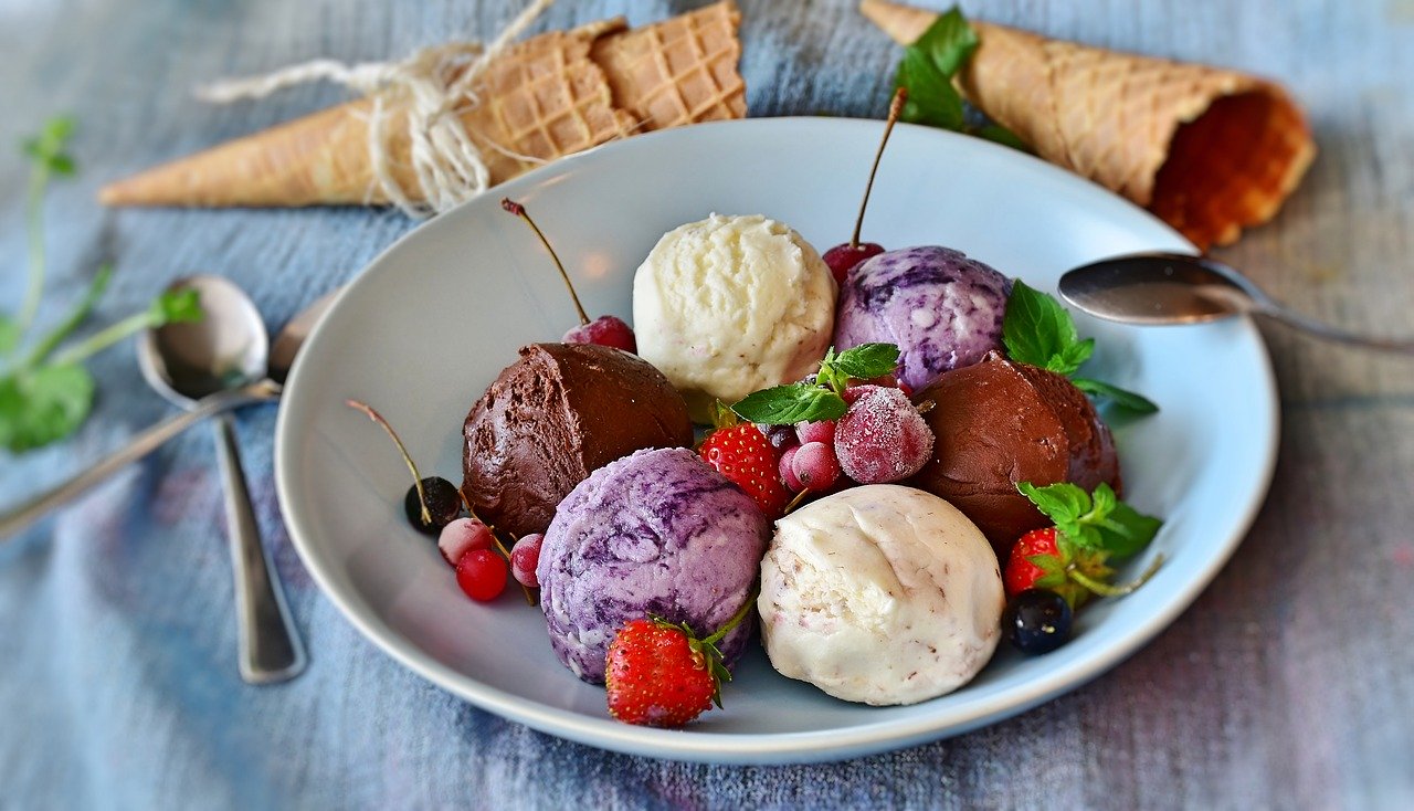 Pope Francis phones up Italian ice cream shop, thanking them for frozen treats