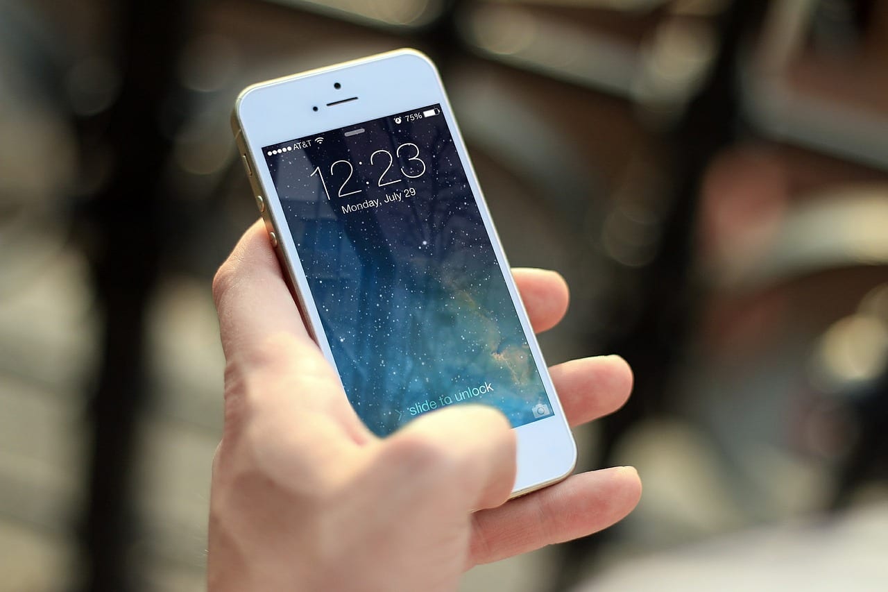 Catholic high school finding success with no-phone policy