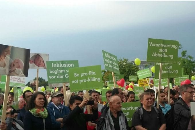 March for Life in Berlin outdraws counter-demonstration