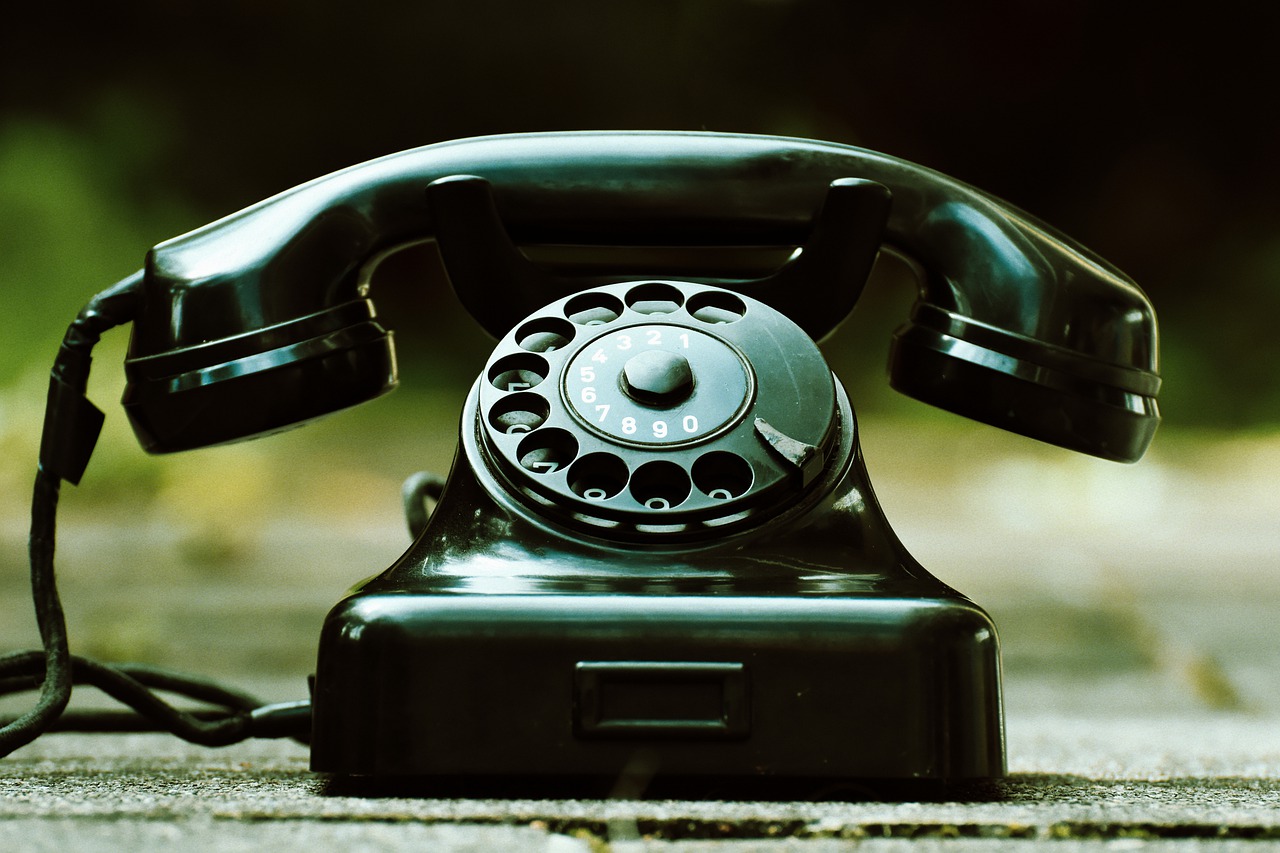 English diocese starts ‘Mass-by-Phone’ for those without internet access
