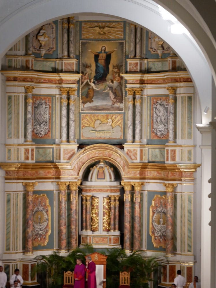 Francis to religious in Panama: Don’t grow weary, despite sins of Church