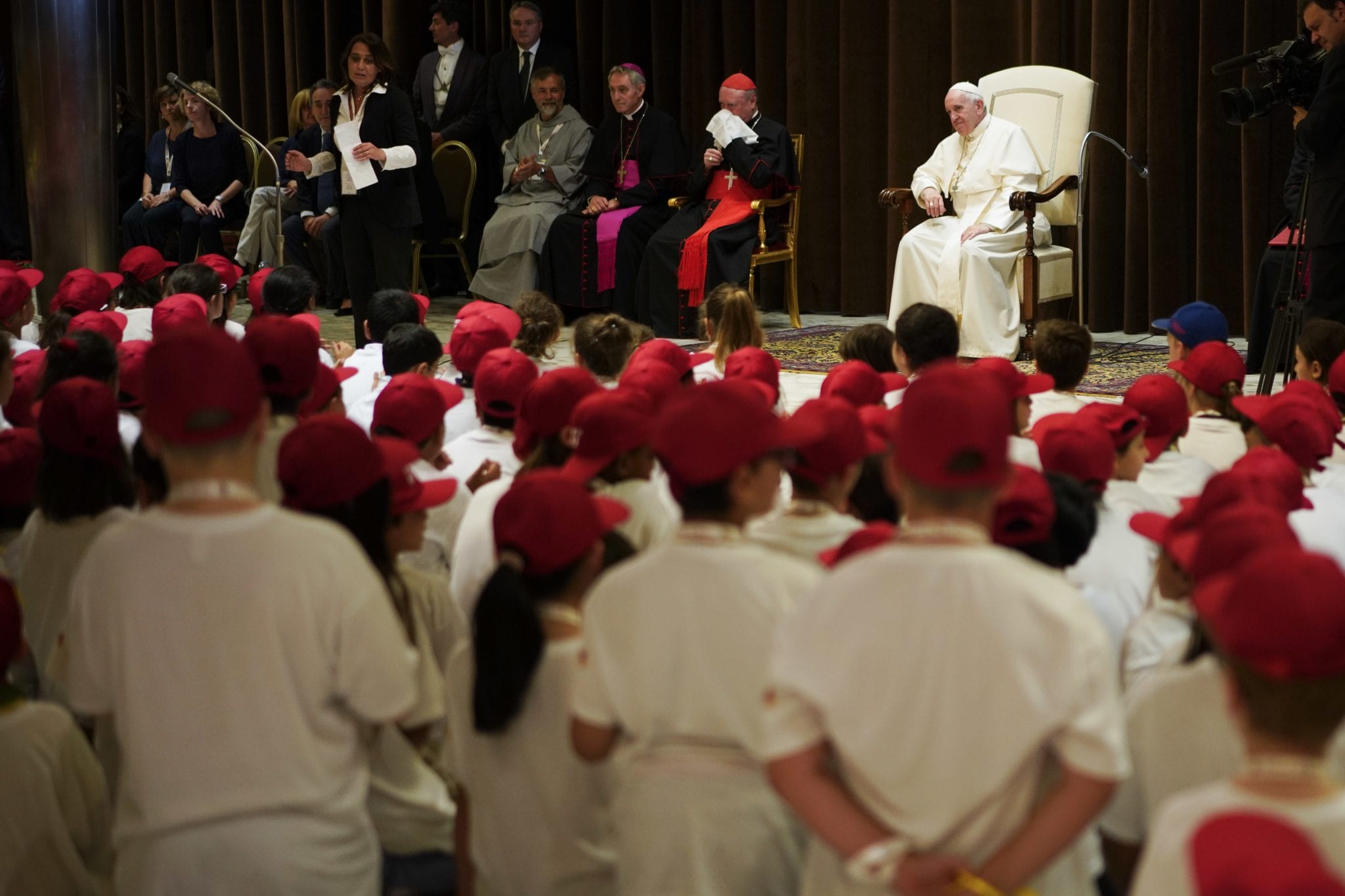 Pope reminisces about his youth in talk to children