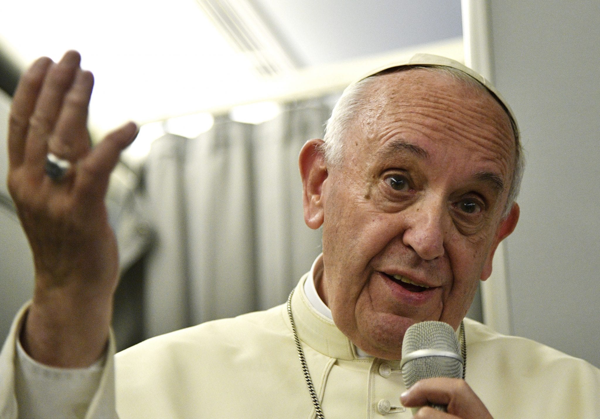 Pope says of not mentioning Rohingya, ‘Everyone knew what I thought’