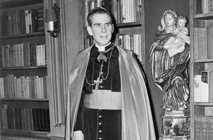 Sheen’s beatification could resume once his body moves to Peoria
