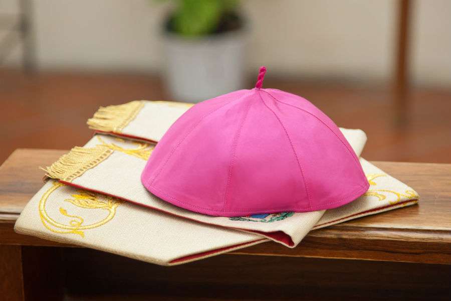 Newark auxiliary bishop assaulted during Mass