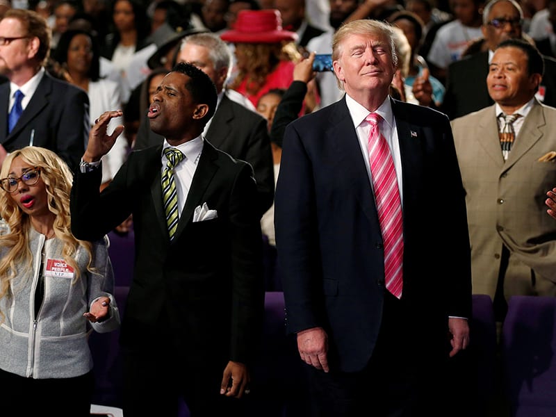 Survey: Evangelical leaders really don’t want to endorse politicians