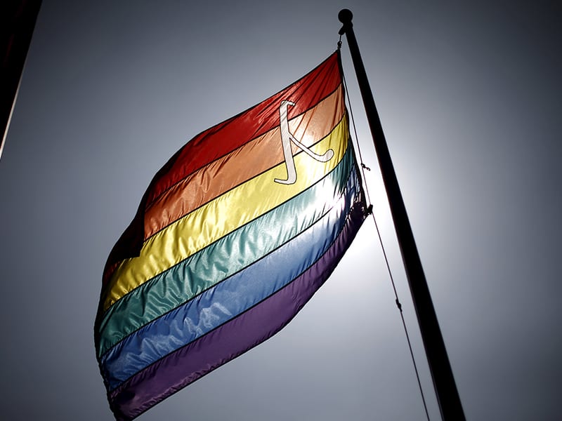 No major U.S. religious groups approve refusing service to gays