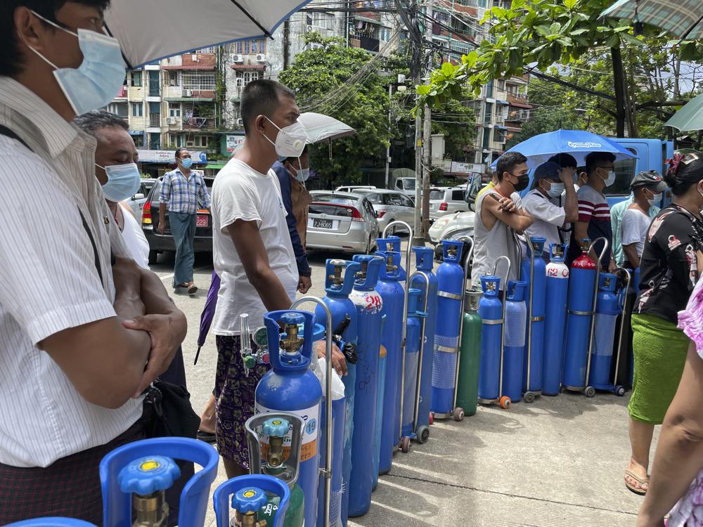 Cardinal urges Burma government, citizens to come together against Covid