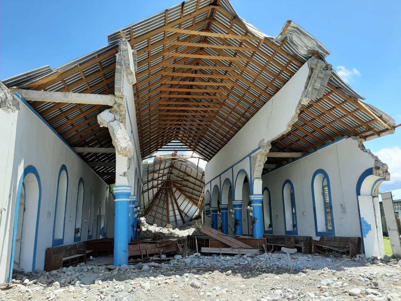Priest killed, one missing as church assesses damage from Haiti quake