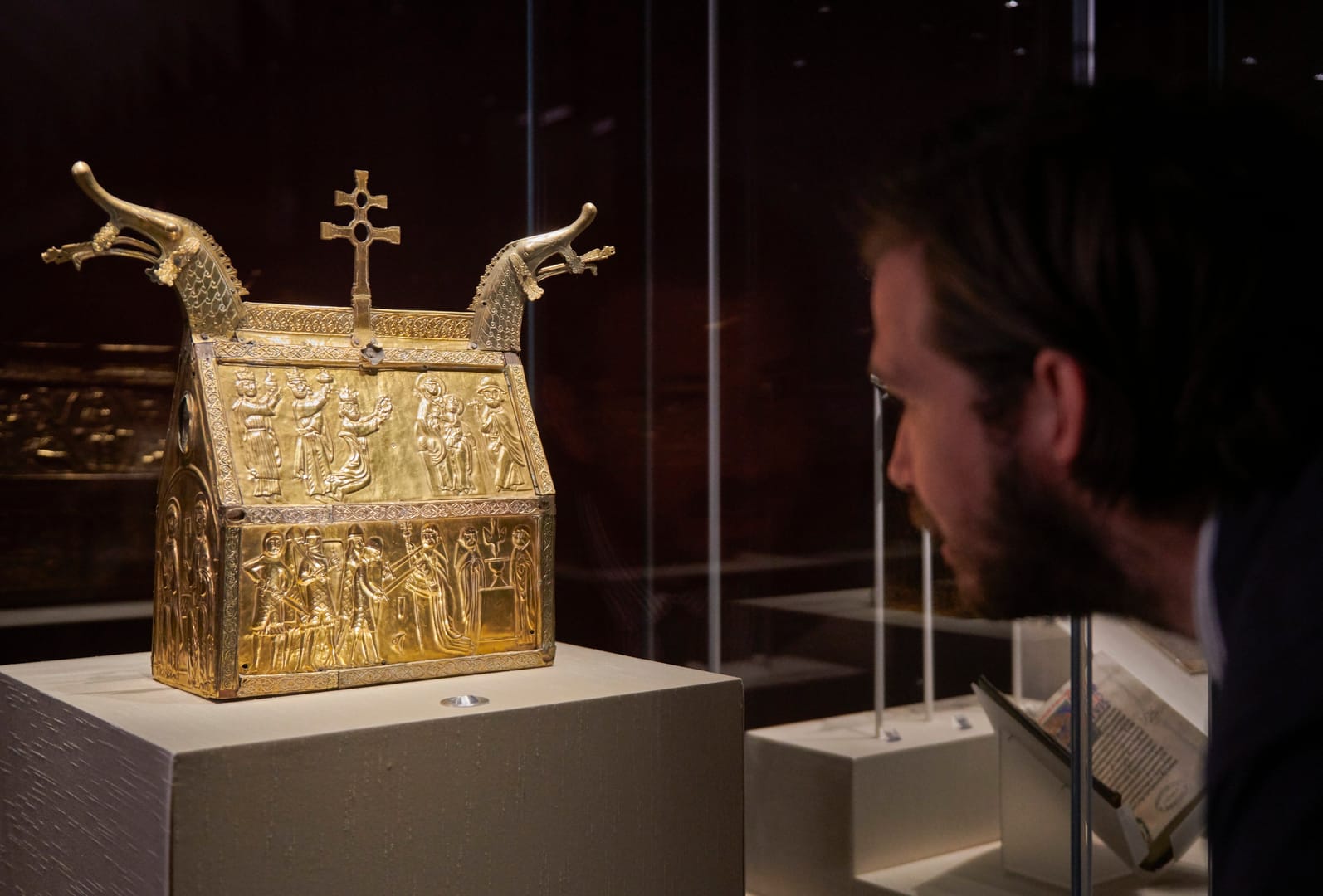 British Museum exhibit on St. Thomas Becket gives sympathetic look at past