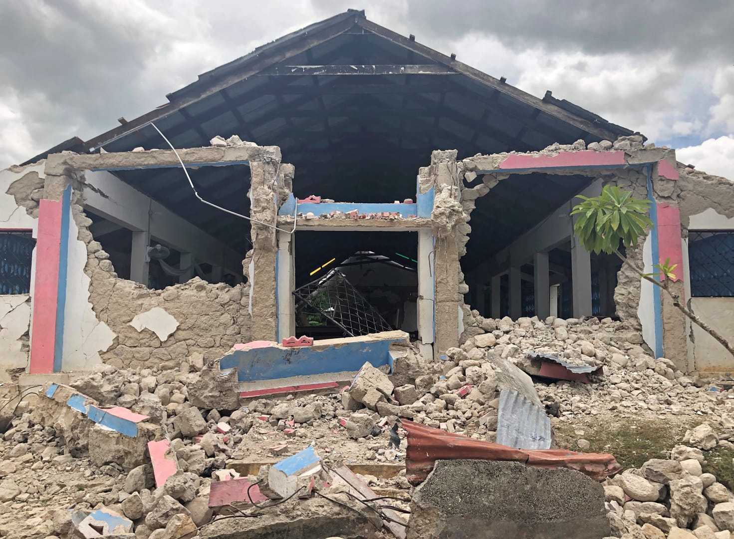 Pope sends aid to those hit by disasters in Haiti, Bangladesh, Vietnam