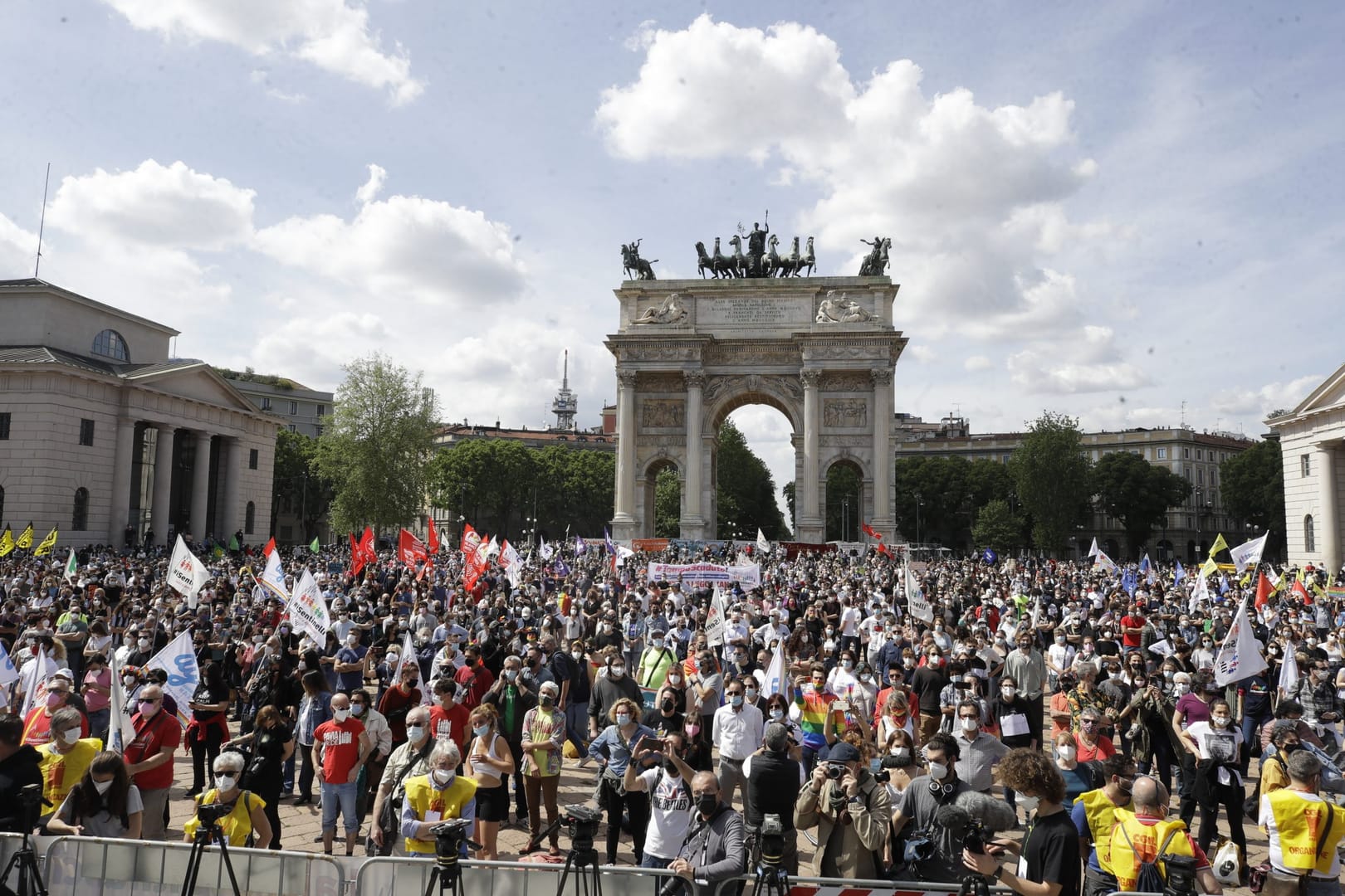Italy’s disputed homophobia bill defeated in Senate