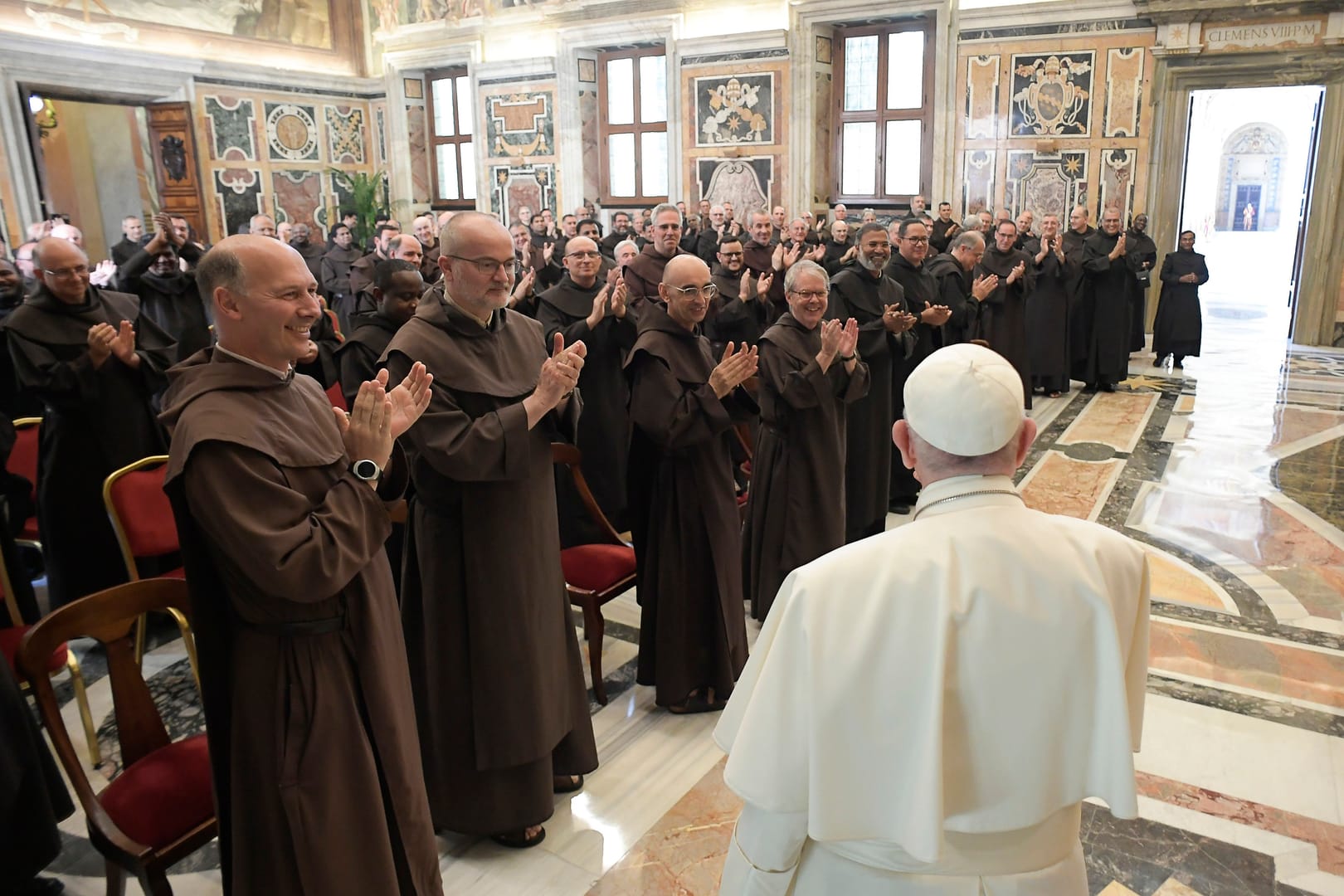 Contemplative life responds to thirst for eternal, pope tells Carmelites