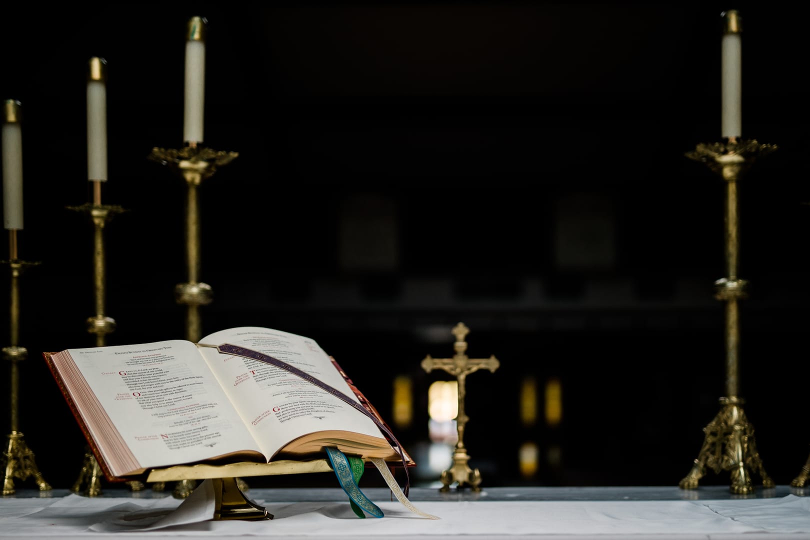 Author says Catholics learn Bible through the Mass