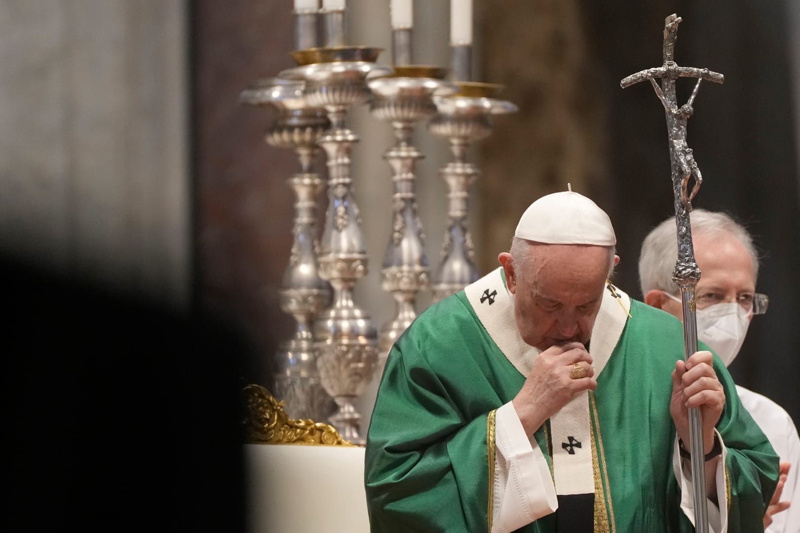 Oakland teacher gets eighth graders involved in Pope’s ‘synod on synodality’