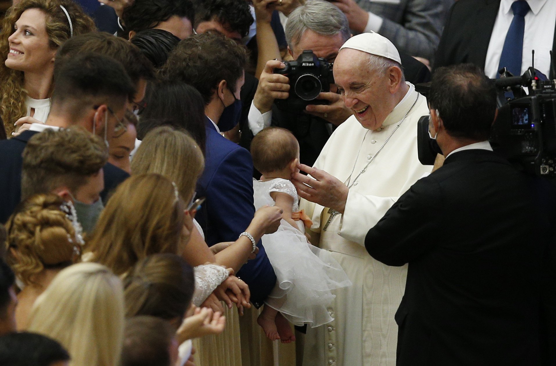 Jesus, the source of truth, sets people free, pope says at audience