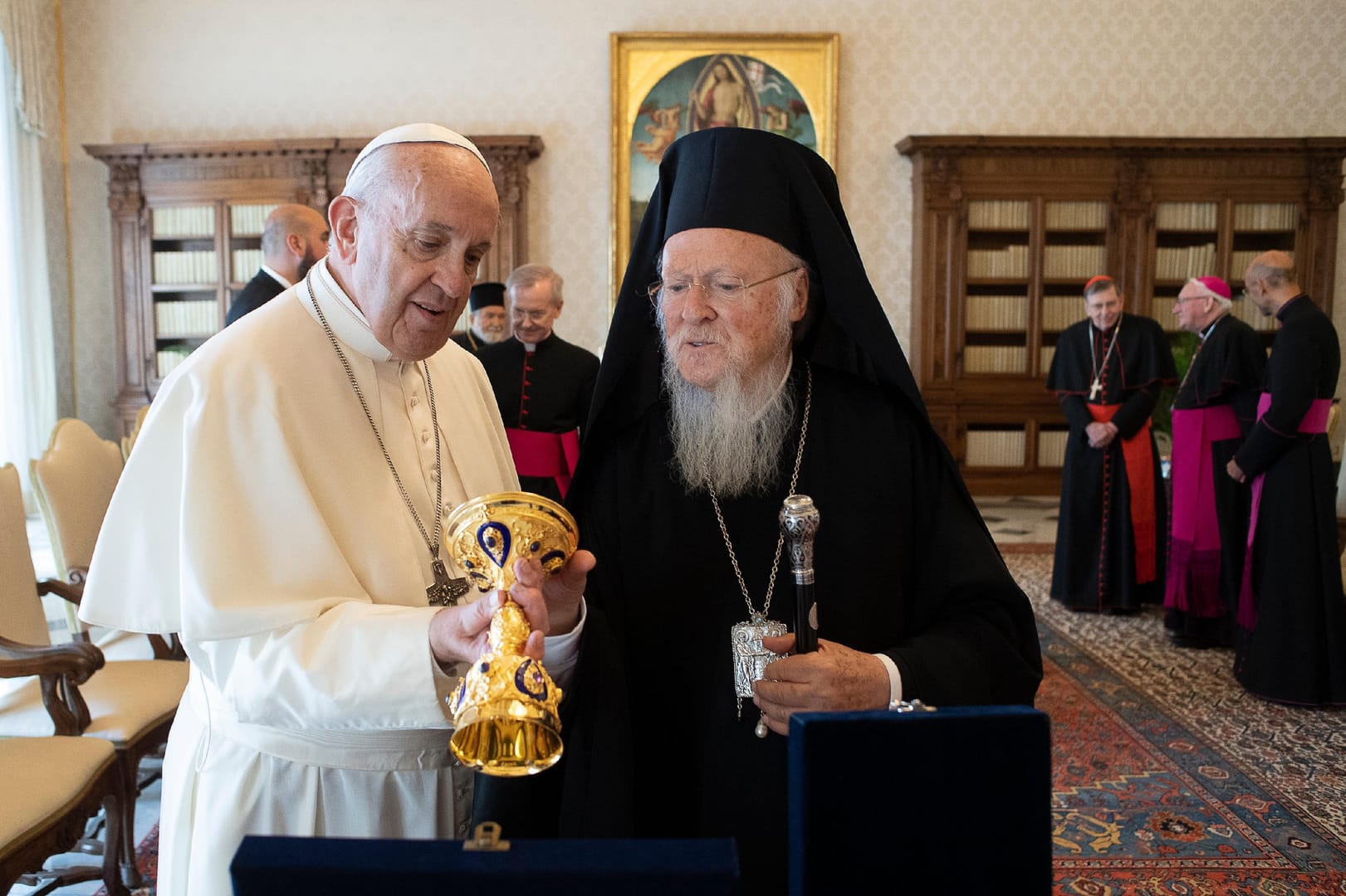 Pope congratulates ecumenical patriarch on anniversary of election