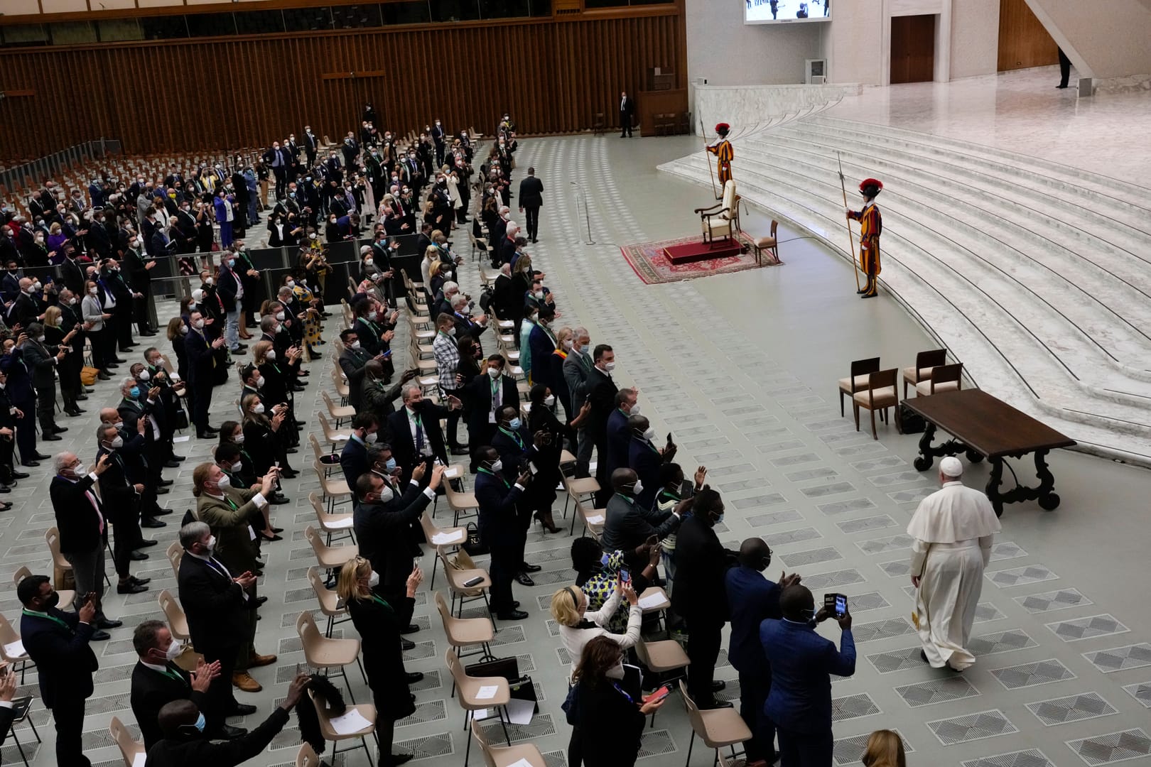 Pope to lawmakers: Climate change requires quick consensus