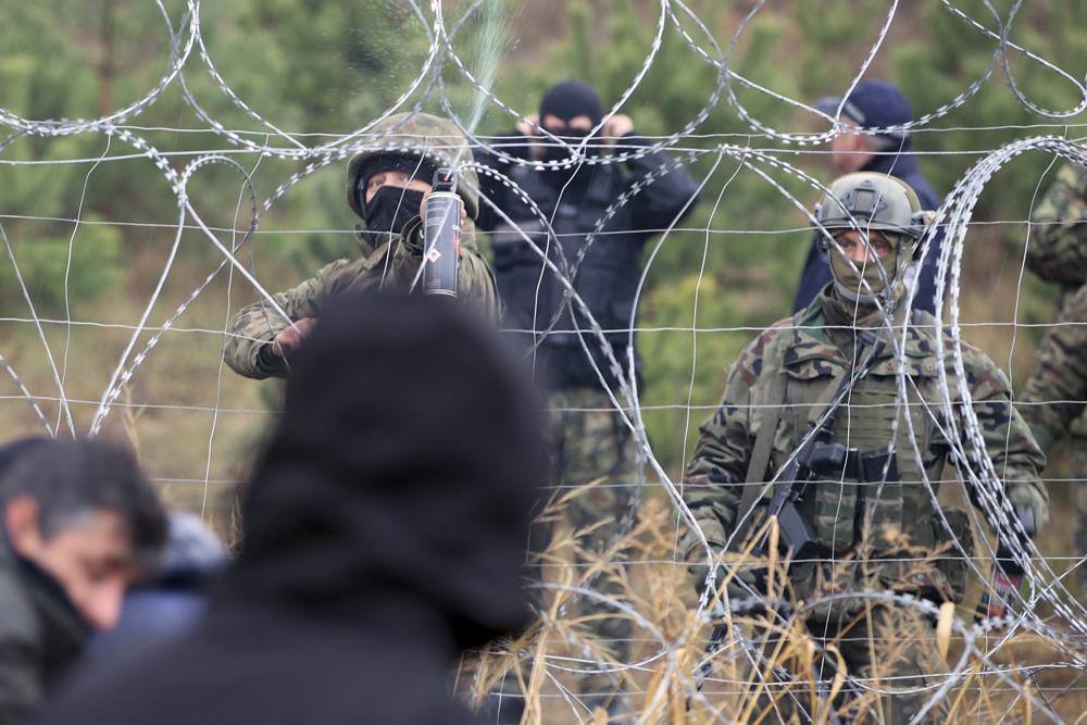 Polish church leaders offer support for refugees, but back border security