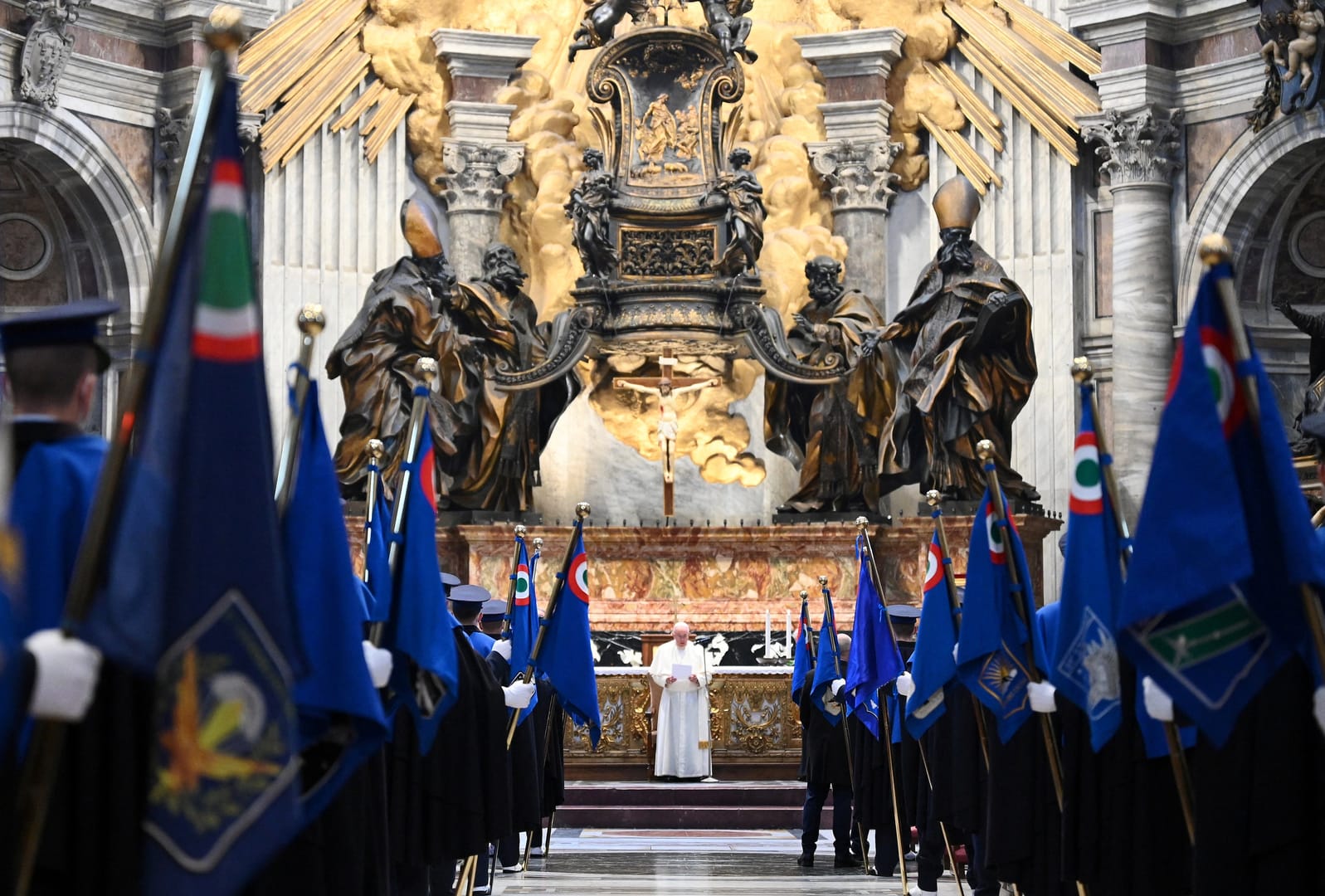 God says, ‘be holy,’ ‘fly high,’ pope tells air force members