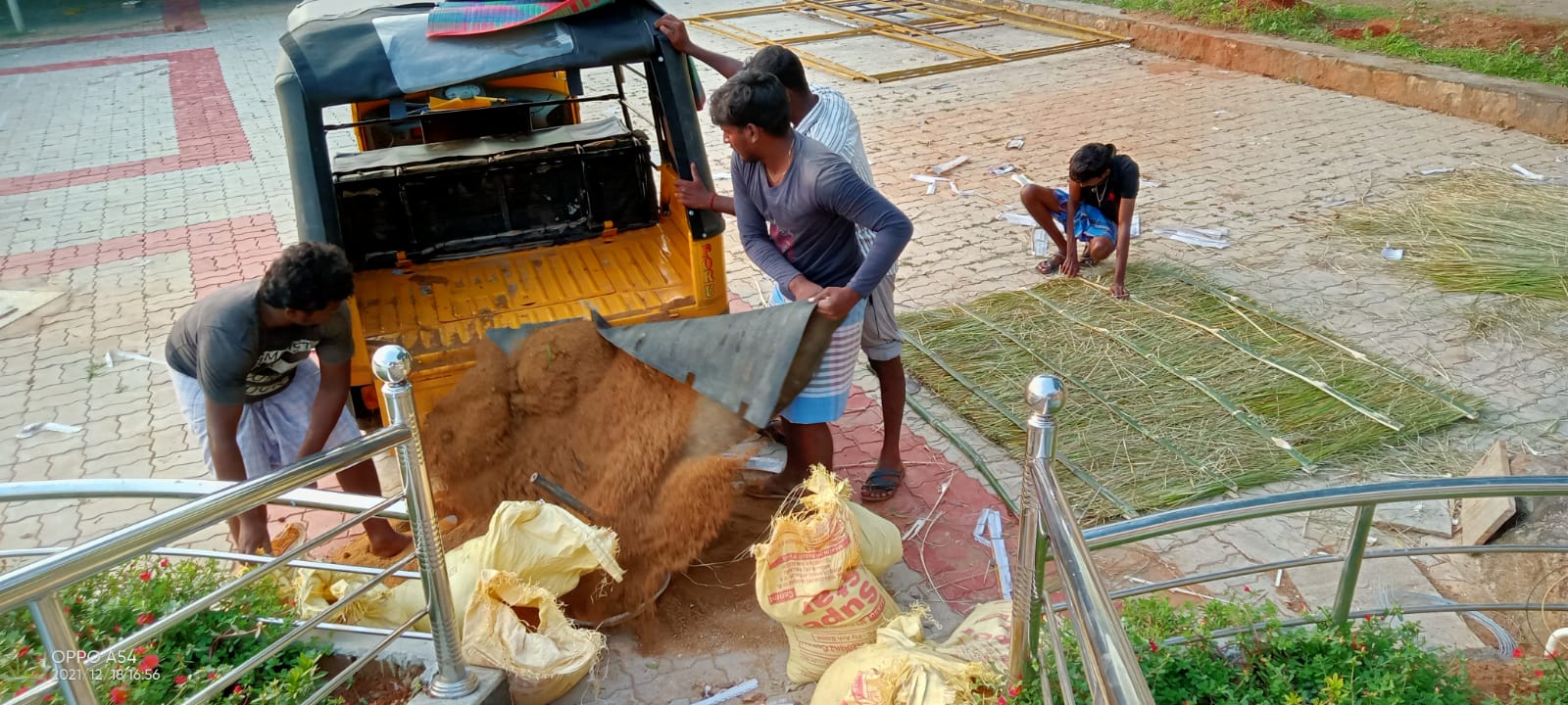 Parish in southern India uses Christmas to help poor affected by floods