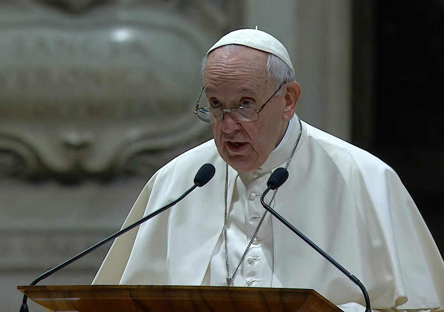 Ongoing pandemic crisis requires solidarity, pope says New Year’s Eve