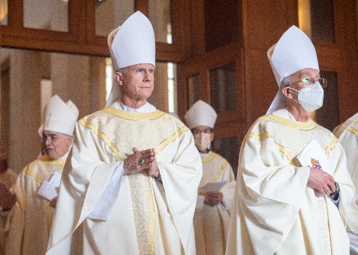 Galveston-Houston auxiliary bishop celebrated, remembered and laid to rest
