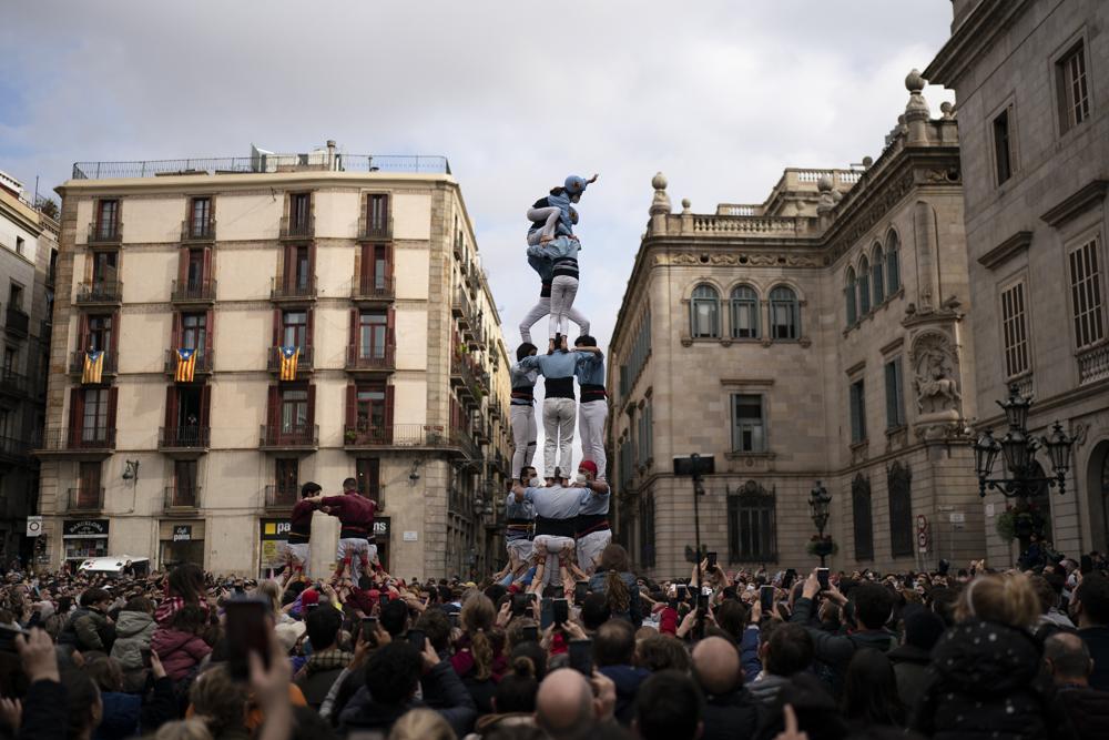 With COVID rules eased, Barcelona embraces religious festival’s return