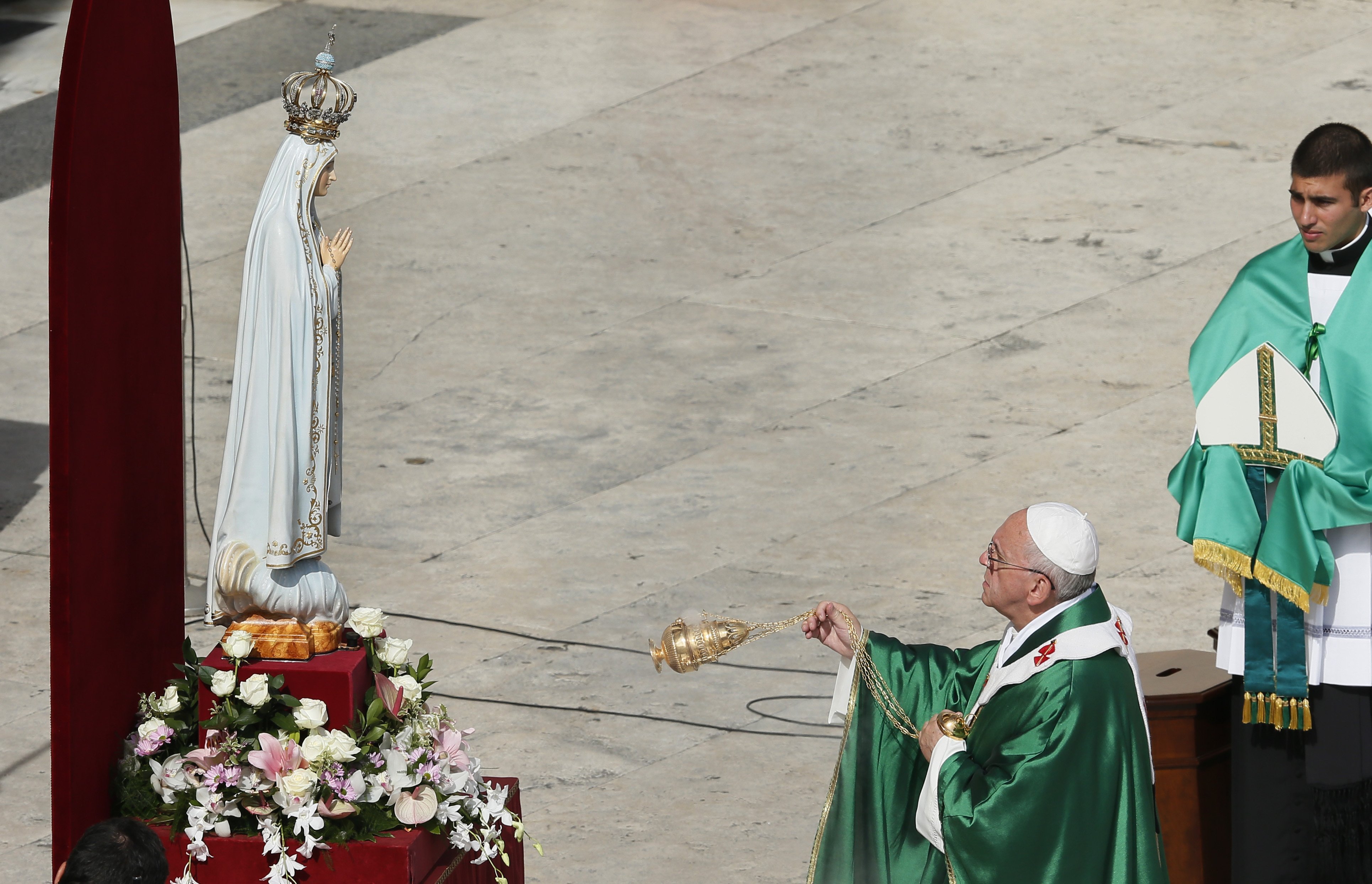 Bishops around the world will join Pope Francis in consecration of Ukraine, Russia