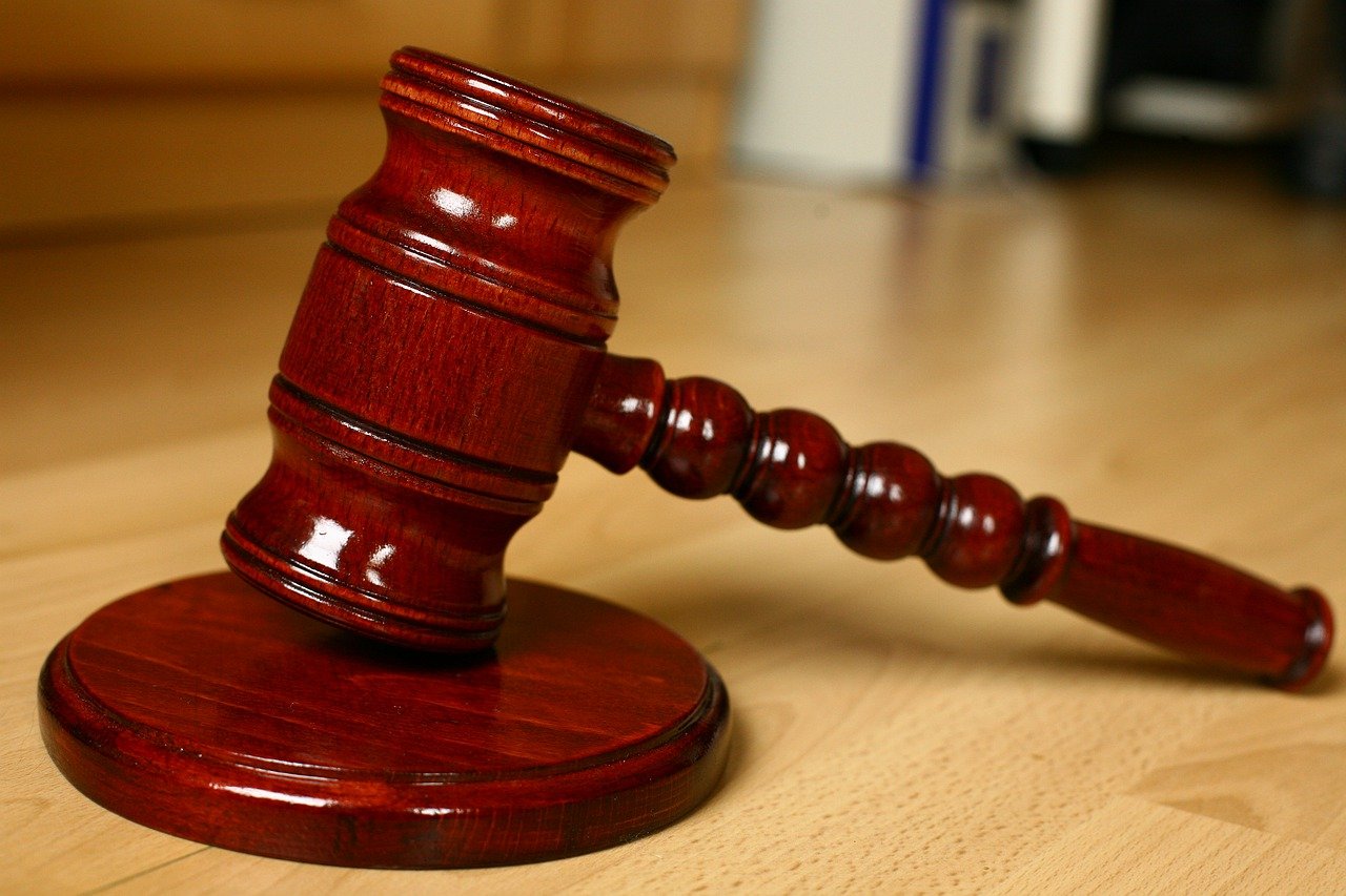 Woman who says priest abused her settles with church