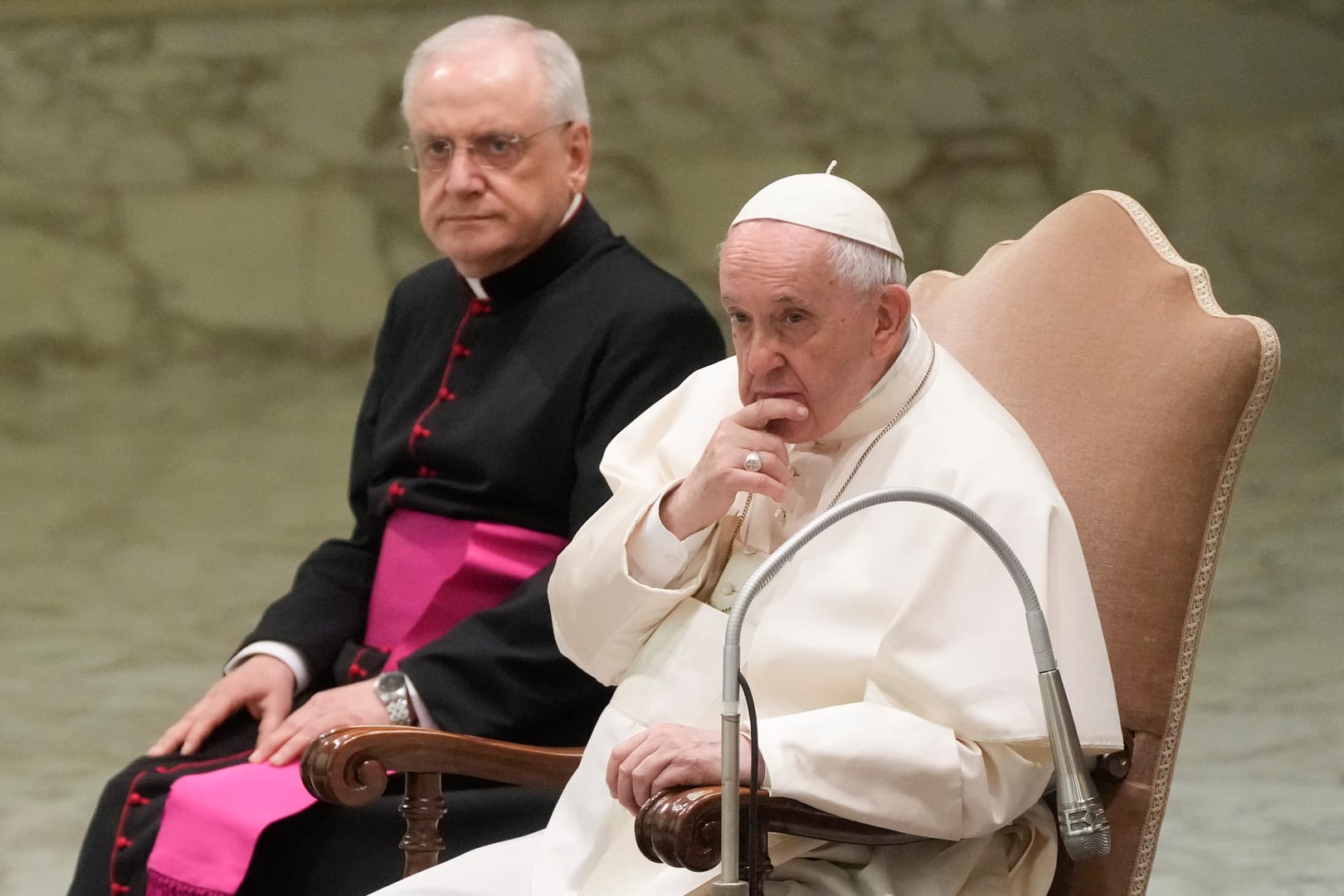 Francis compares Ukraine to Rwanda, unsure about arming Kyiv