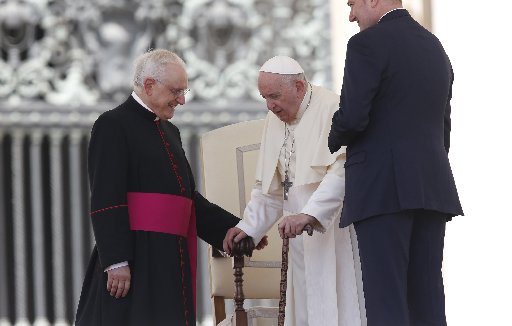 For Indigenous Canadians, Pope Francis’ age is advantage: He’s an elder