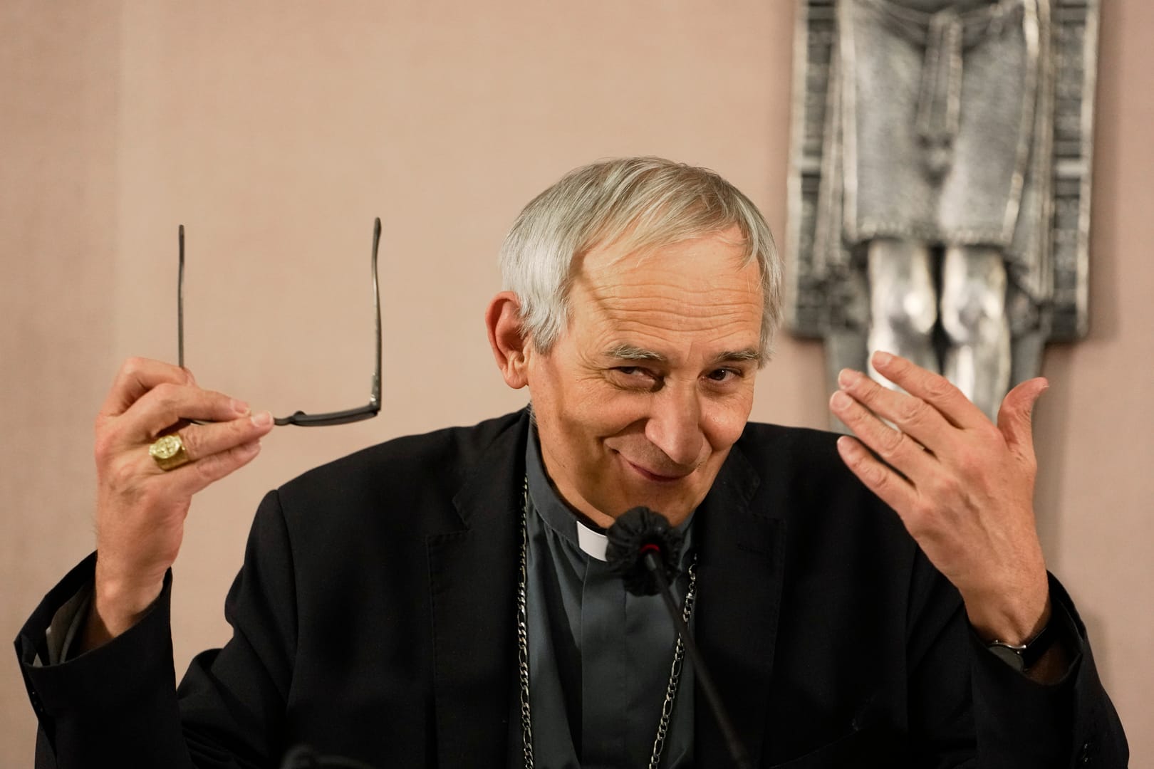 Pope’s envoy closes Ukraine visit as Kyiv digs in heels on peace plan