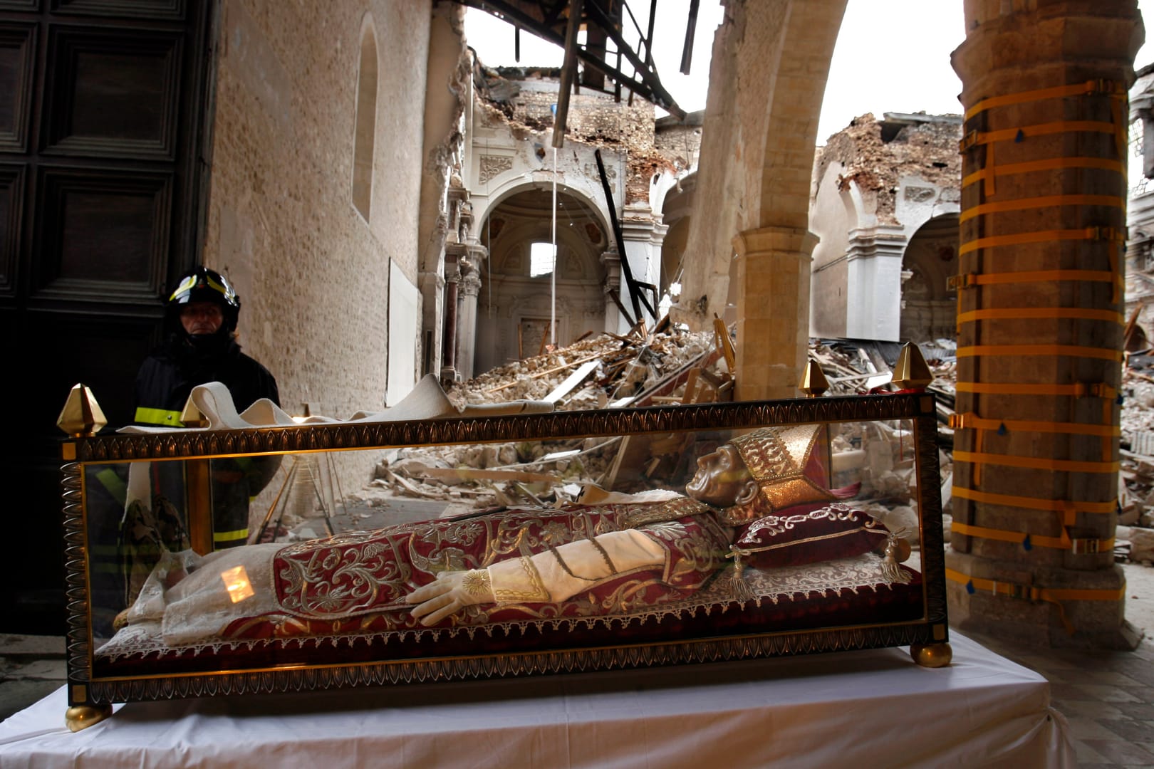 Next Sunday, remember that popes can admire resignation without dropping hints