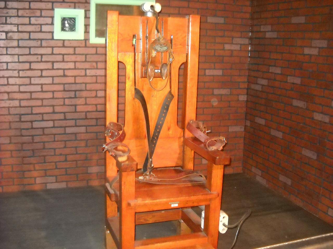 https://wp.cruxnow.com/wp-content/uploads/2022/06/electric-chair-g7eea315b5_1280.jpg?w=3840&q=75