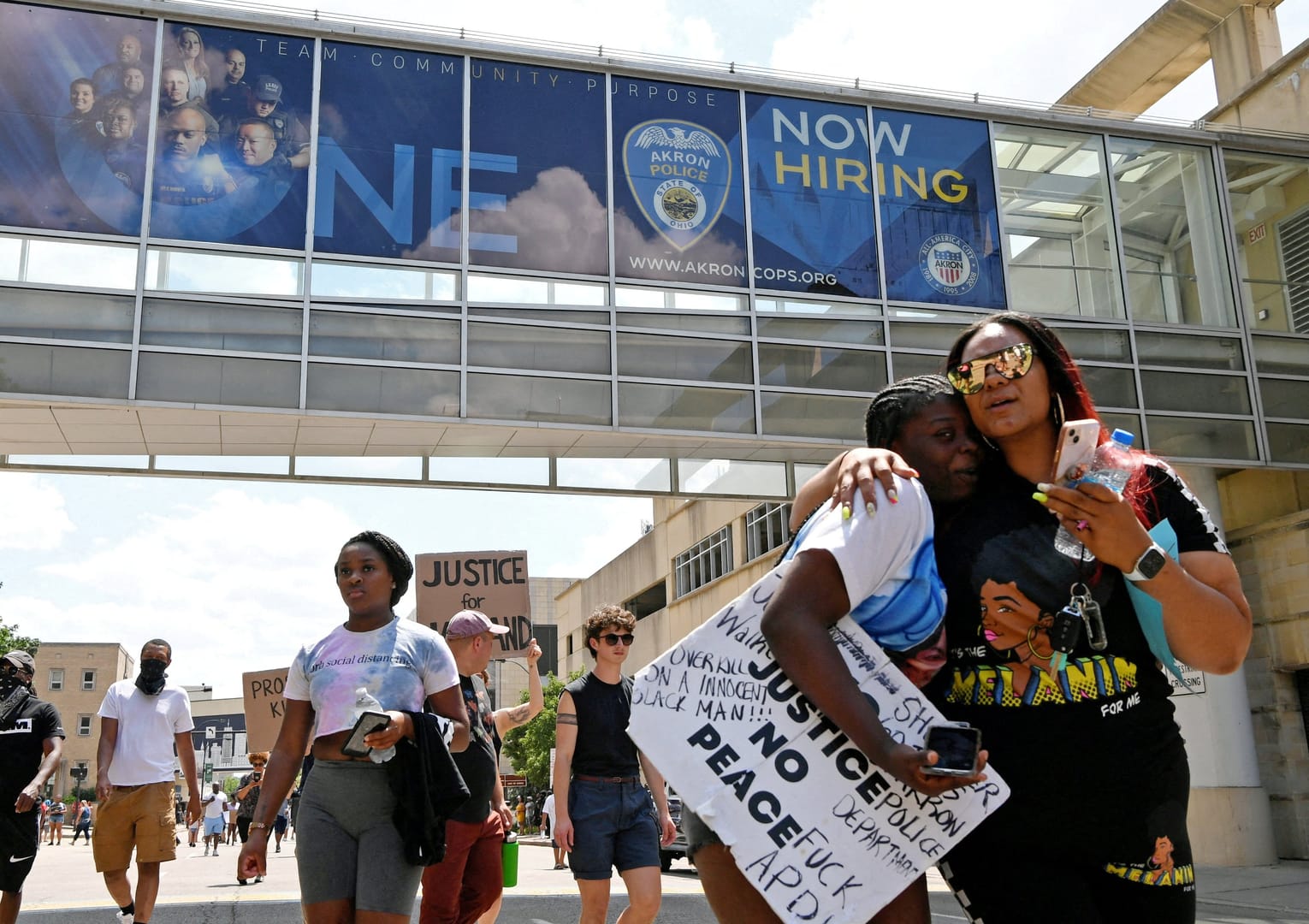 Sisters of Mercy decry Ohio police shooting, Illinois mass shooting