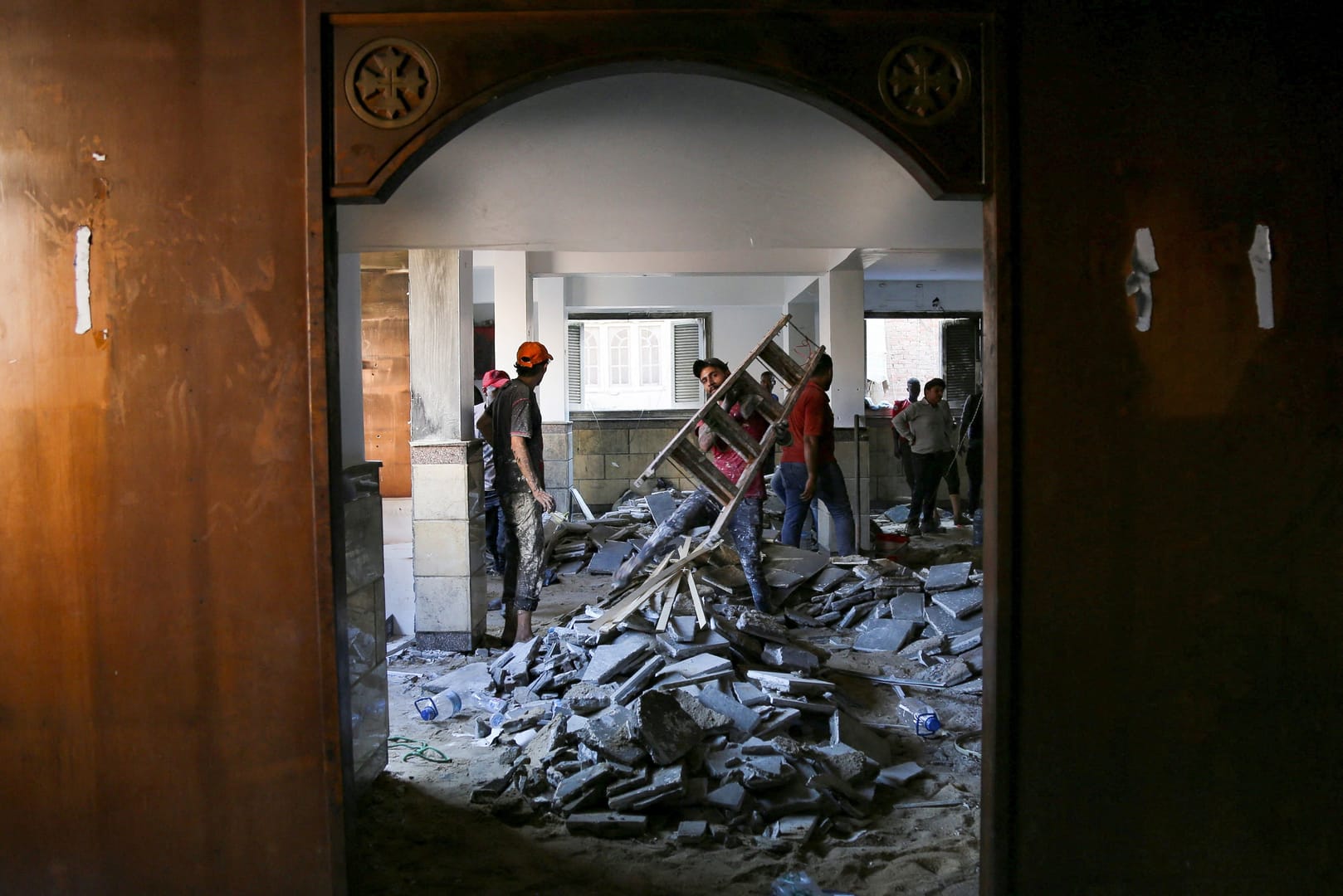 Catholics express sorrow, offer prayers after Orthodox church fire in Egypt