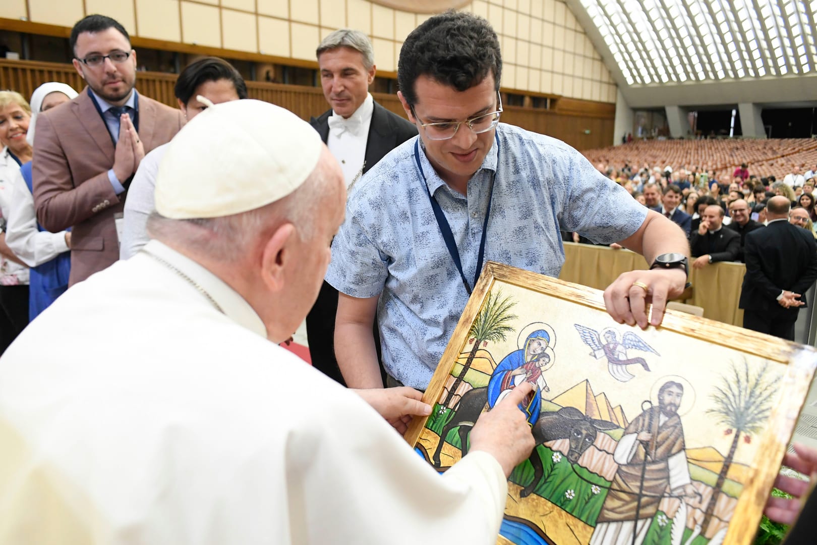 Love for Christ leads to sharing faith in word and deed, pope says