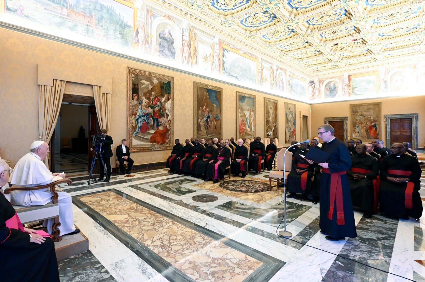 Pope asks missionaries to help laity take responsibility for church
