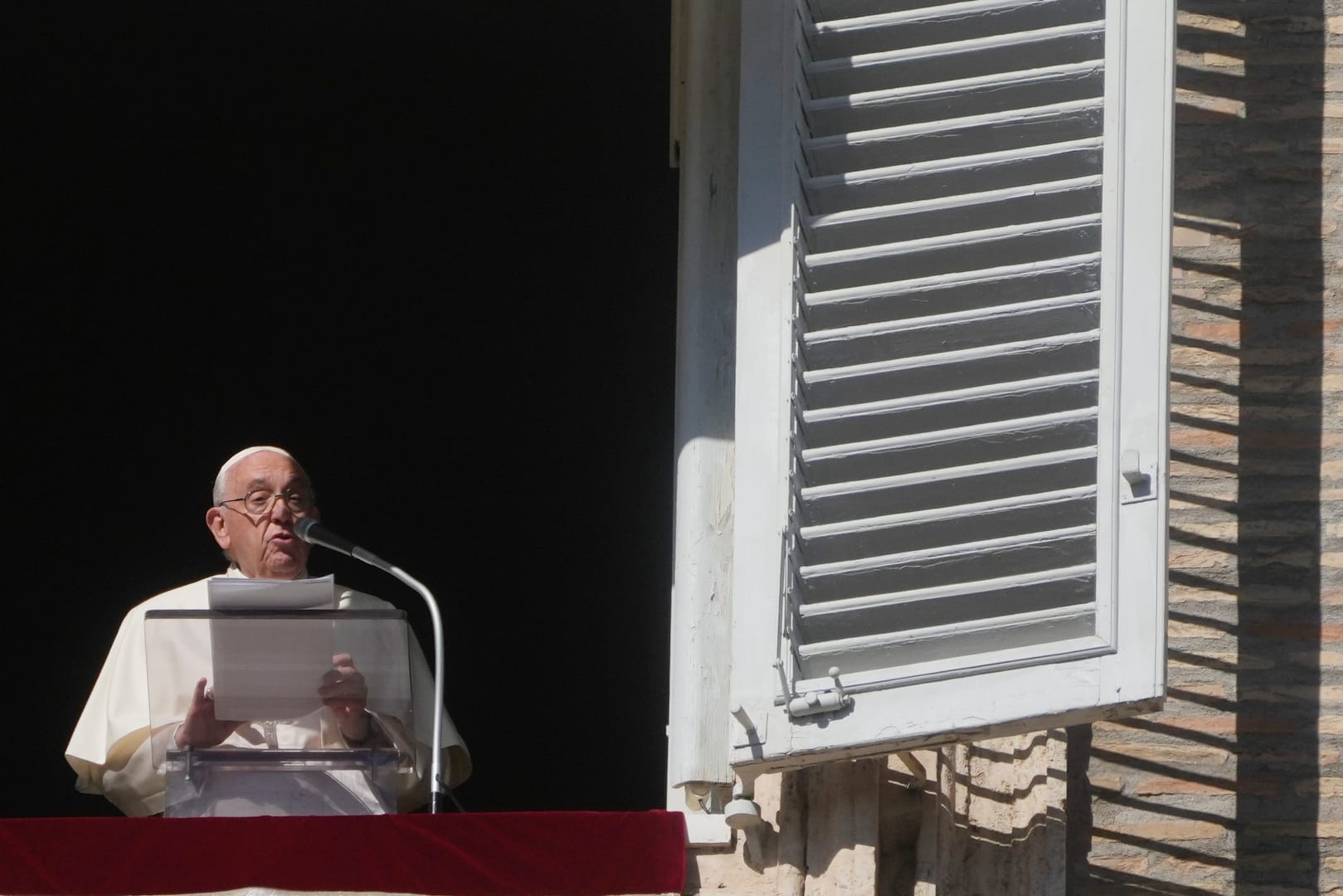 Peace is never achieved with arms, Pope Francis says