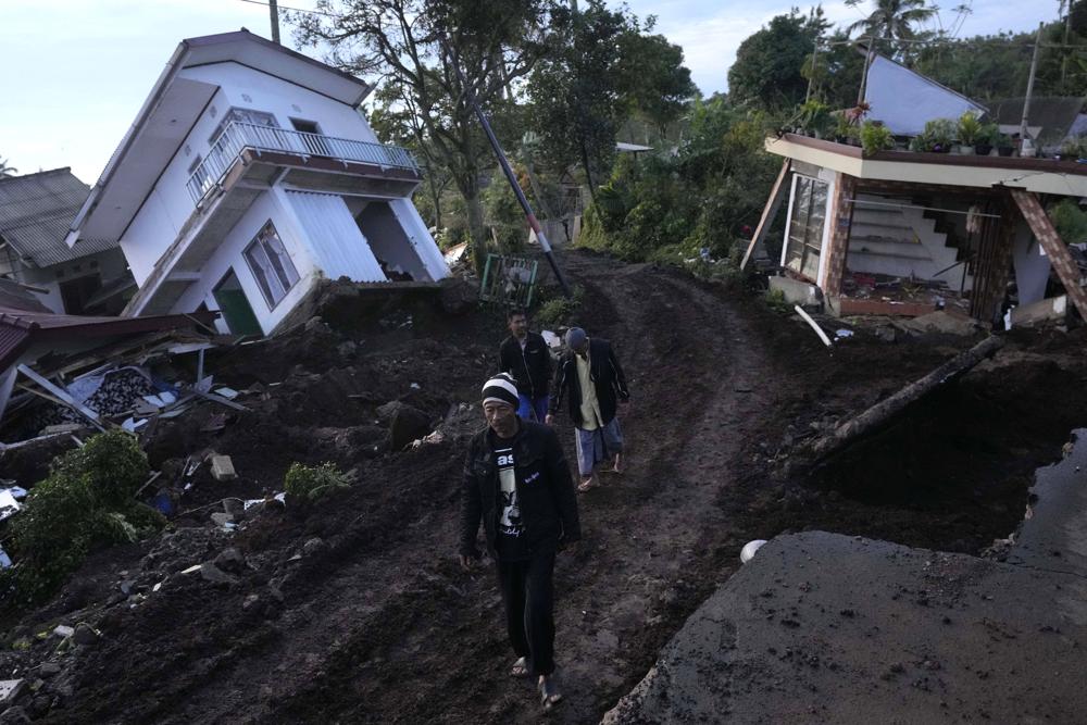 Indonesian Church helps earthquake victims